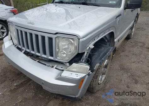 2010 Jeep Liberty Sport from USA, damaged, VIN 1J4PN2GK7AW167466